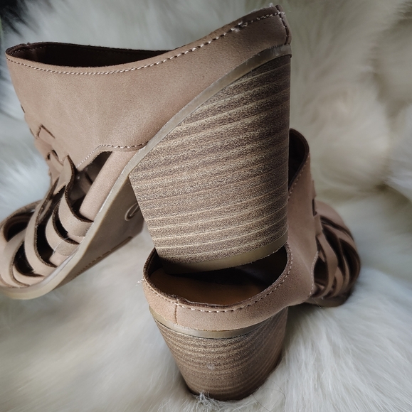 Universal Thread Aiden Huarache Heeled Mules - Picture 7 of 12